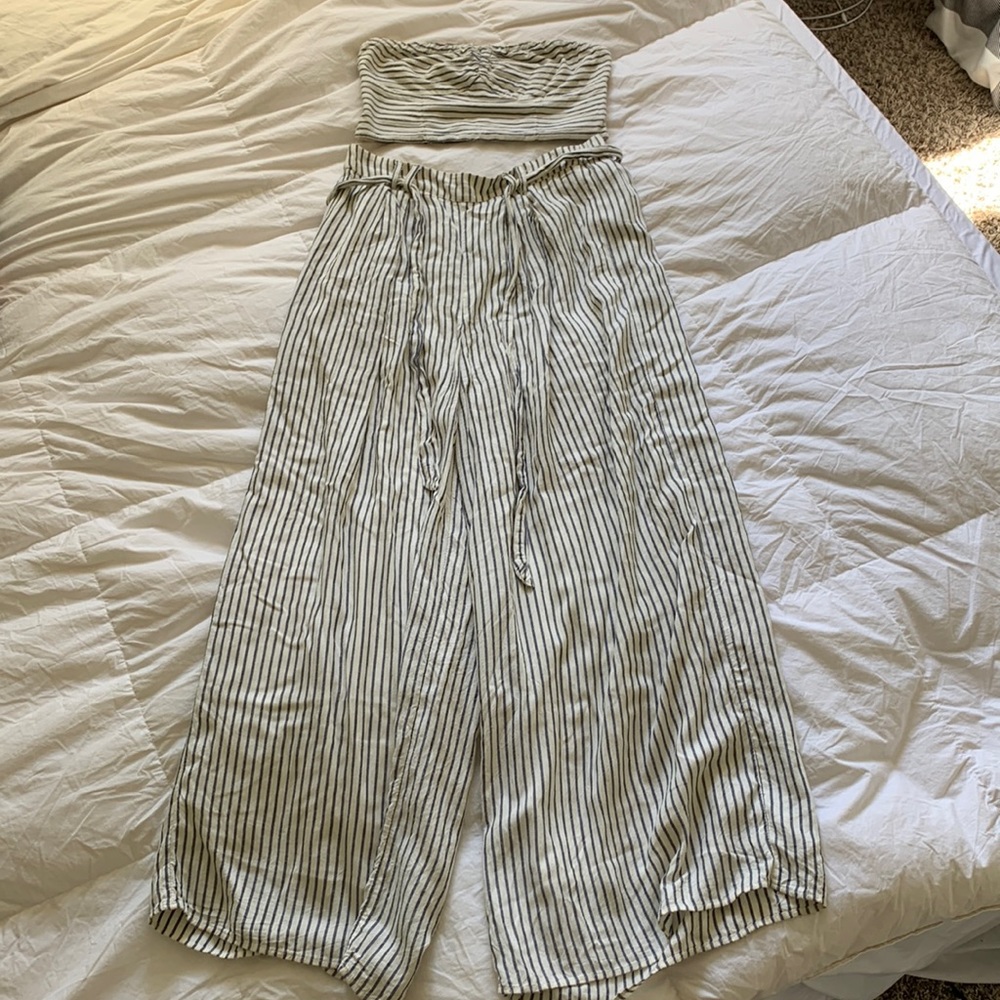 AE Crop Top and Pant Set
